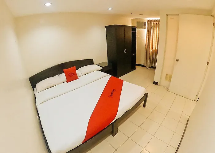 Hotel Reddoorz At Strawberry Residences Mabolo Former Reddoorz At Mabolo 3*