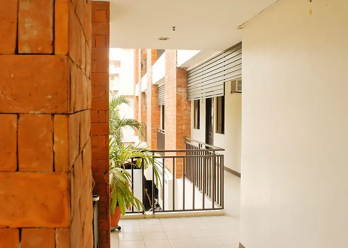 Reddoorz At Strawberry Residences Mabolo Former Reddoorz At Mabolo Hotel 3*